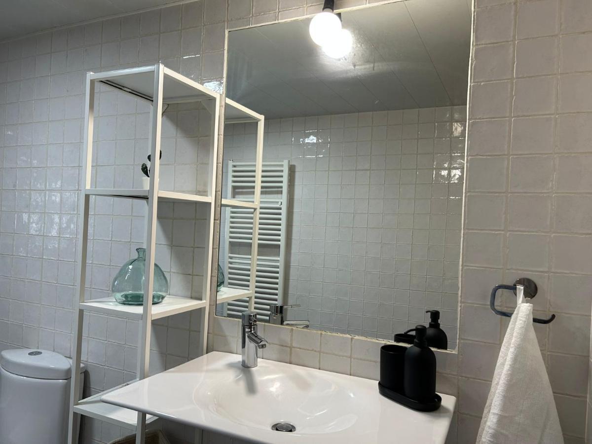 Piscina De Sal Barbacoa Wifi, Parking Gratis, 3 Min Pga Casa El Roble Villa Girona Exterior photo