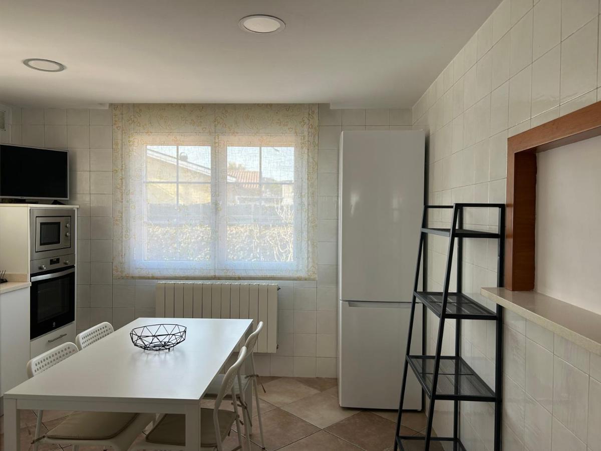 Piscina De Sal Barbacoa Wifi, Parking Gratis, 3 Min Pga Casa El Roble Villa Girona Exterior photo
