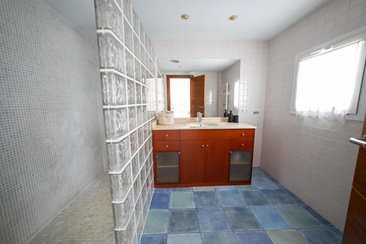 Piscina De Sal Barbacoa Wifi, Parking Gratis, 3 Min Pga Casa El Roble Villa Girona Exterior photo